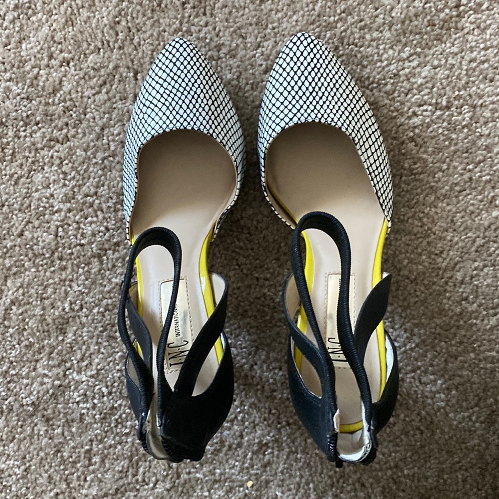 INC international concepts kitten heels